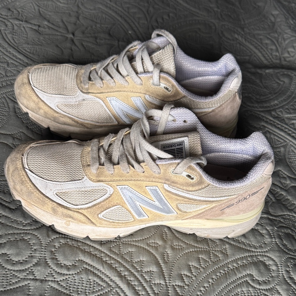 New Balance Off-White and Tan Running Shoes - Picture 3 of 6